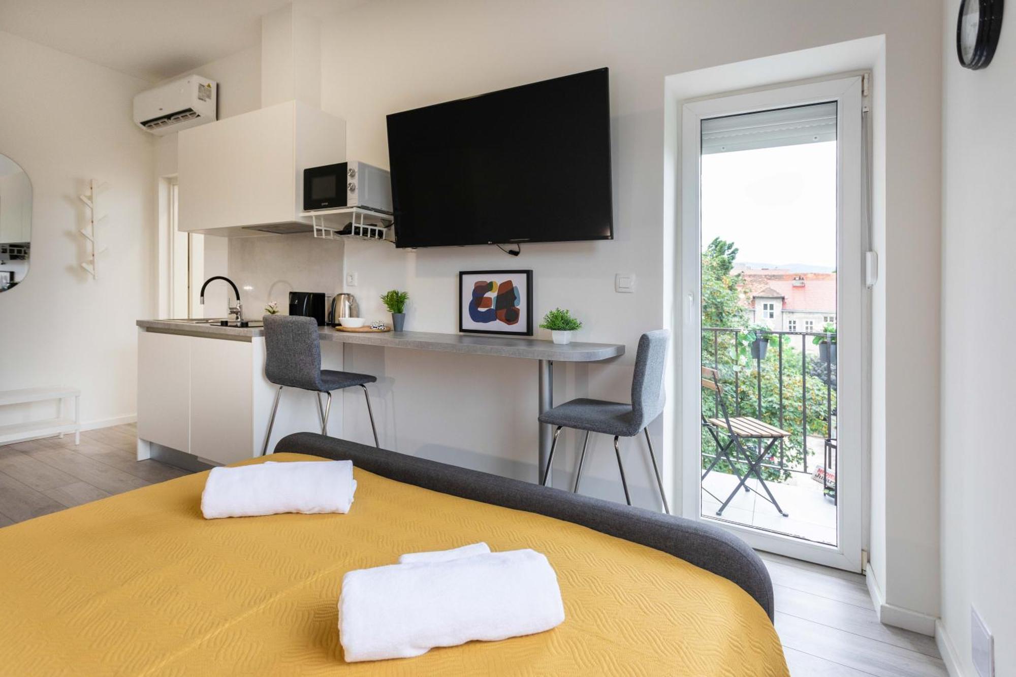 Bright And Modern Apartments In City Center Zagreb Eksteriør billede